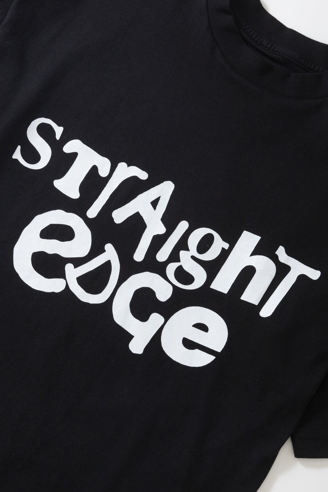 Earth People - Straight Tee - Black