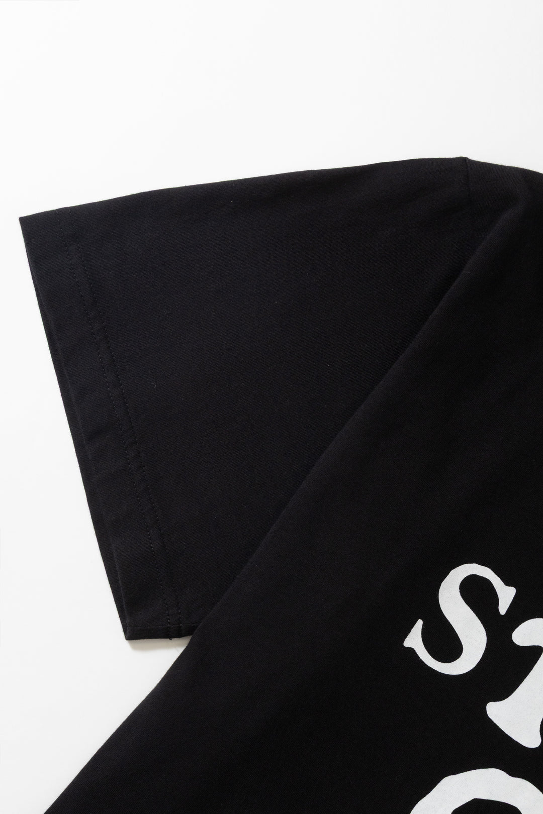 Earth People - Straight Tee - Black