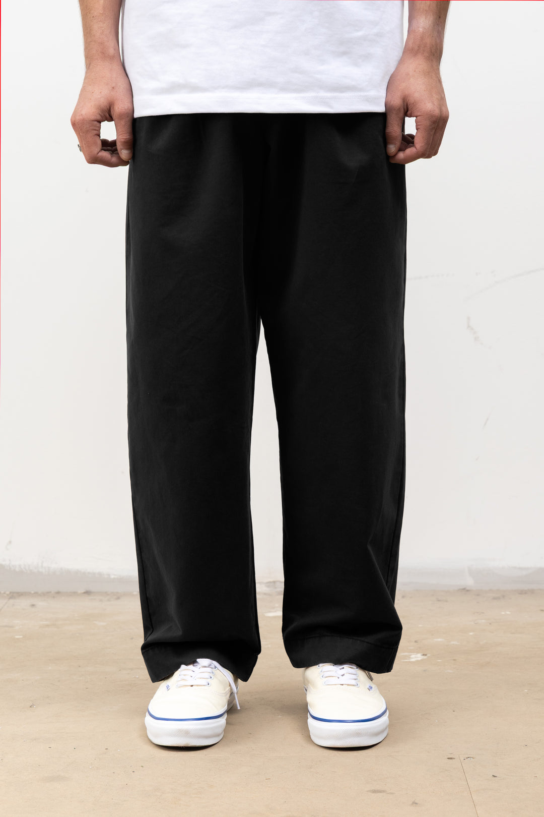 Blacksmith - Big Ivy Chino - Black