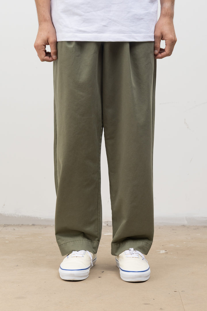 Blacksmith - Big Ivy Chino - Olive