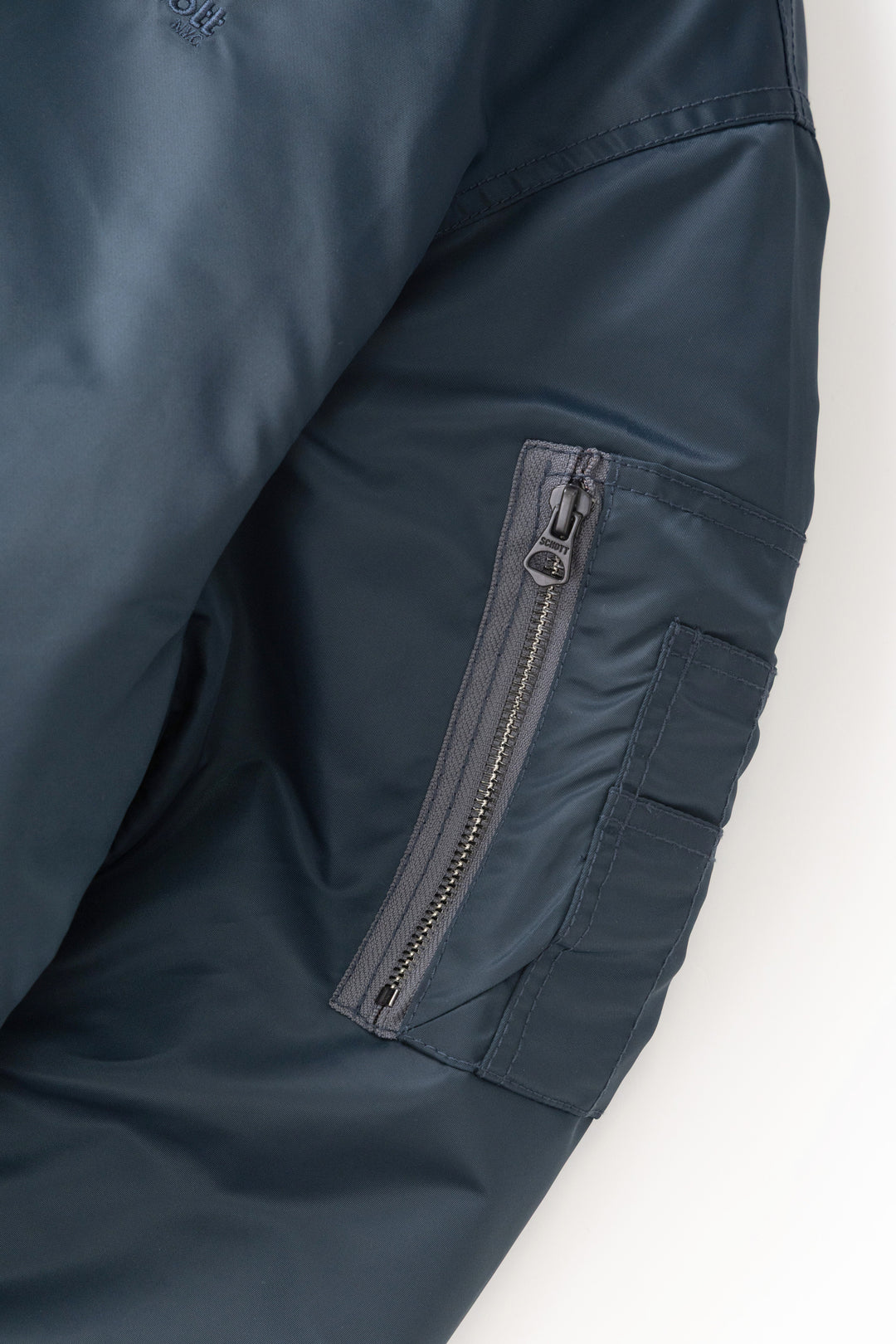 Schott N.Y.C - 90's Nylon Bomber Jacket - Navy