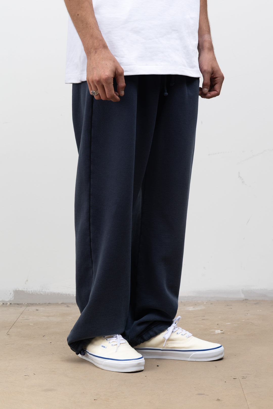 Blacksmith - Washed Wide Jogger - Navy